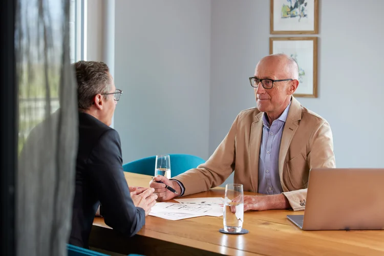 Beat Ochsner, Immobilienbewerter mit ISO-Zertifizierung Beat Ochsner, Immobilienbewerter mit ISO-Zertifizierung